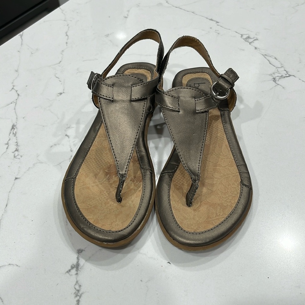 B.O.C. Metallic Ankle Strap Thong Sandal - Size 7